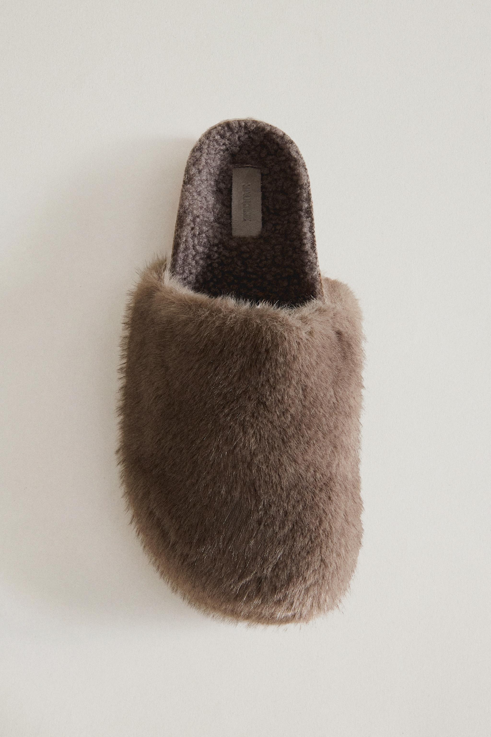 FAUX FUR MULE CLOG SLIPPERS